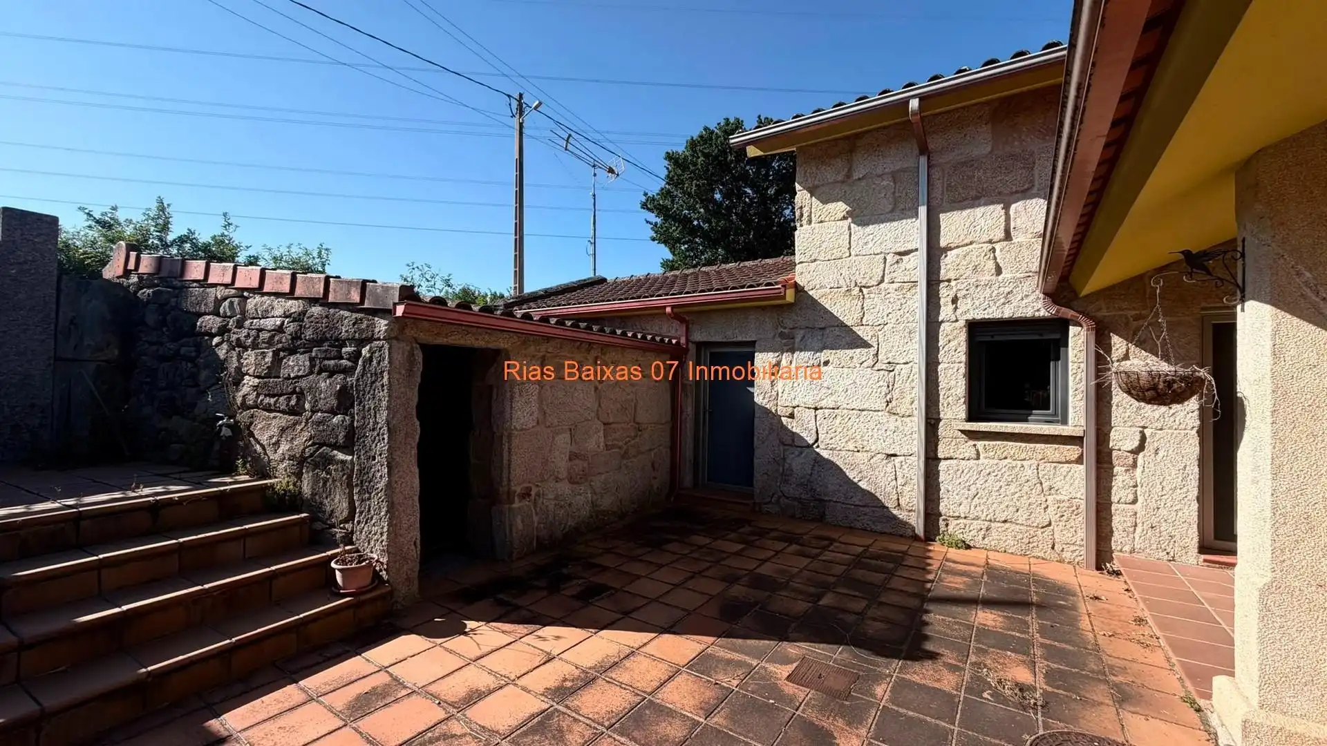 Vista exterior de Casa o chalet en venta en Covelo con Calefacción, Jardín privado y Terraza