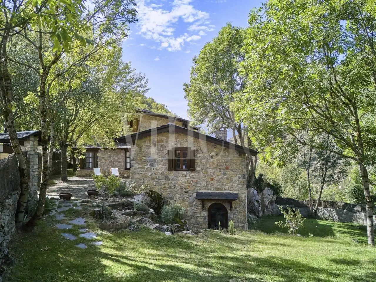 Casa con jardín en venta en Calle ESGLESIA