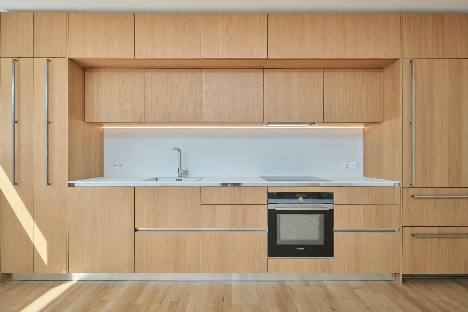 Flat for rent in Calle de Javier Ferrero, 13, Ciudad Jardín