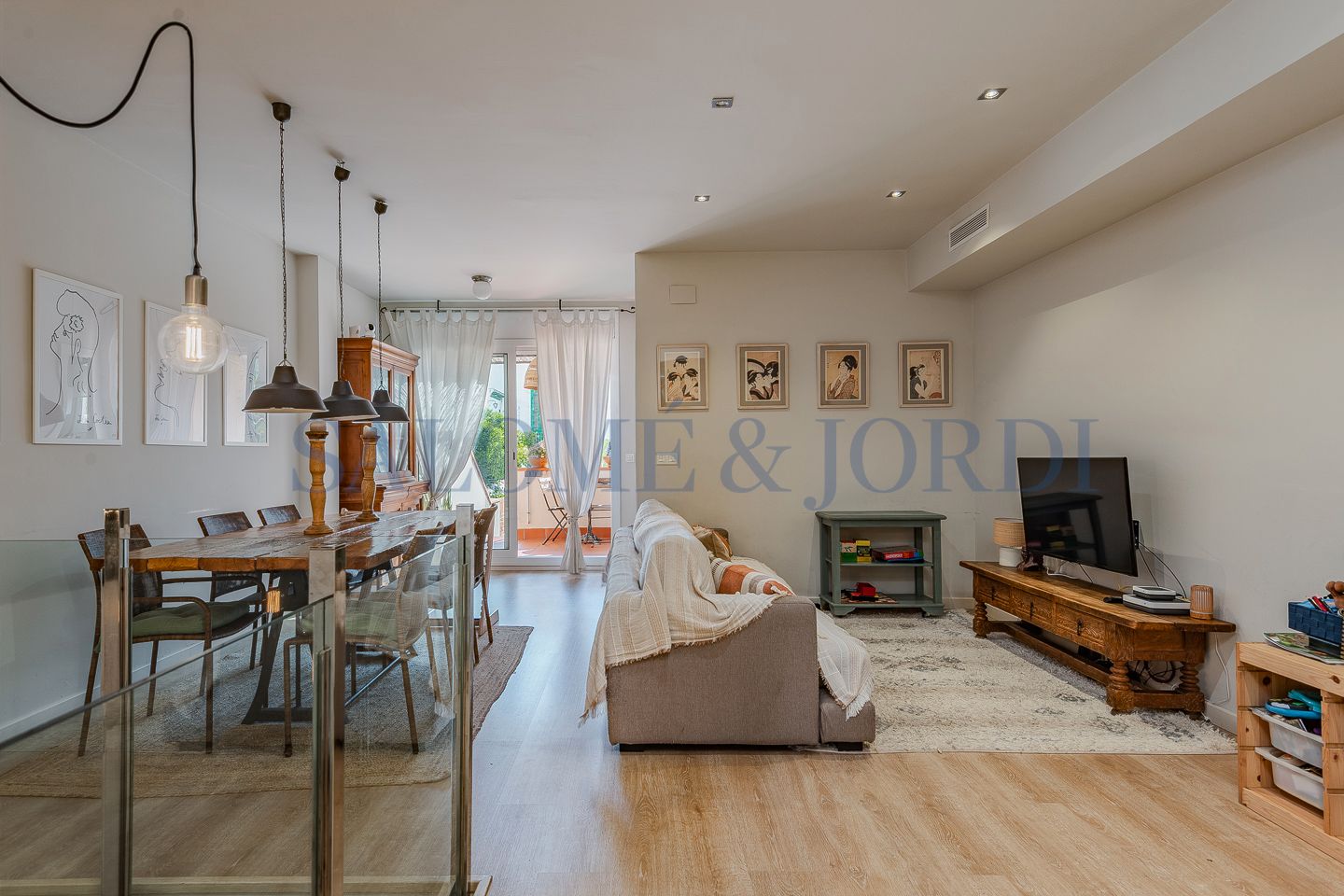 Vista exterior de Dúplex en venta en Vilassar de Mar con Aire acondicionado, Calefacción y Jardín privado