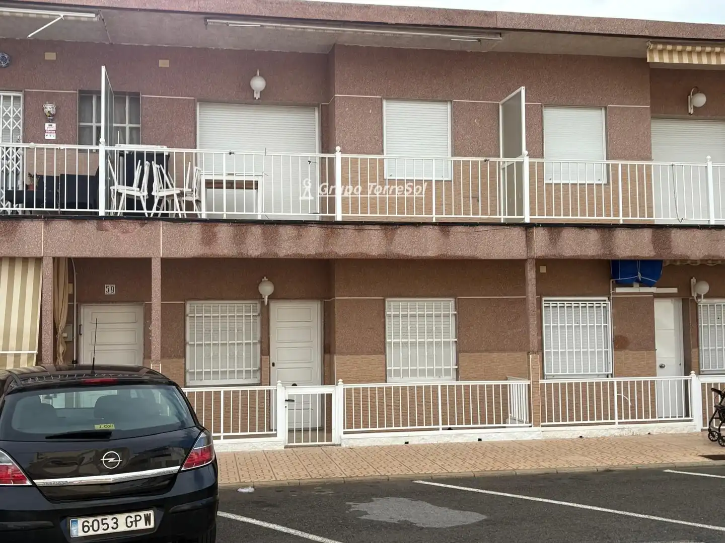 Vista exterior de Pis en venda en Santa Pola amb Aire condicionat, Calefacció i Terrassa