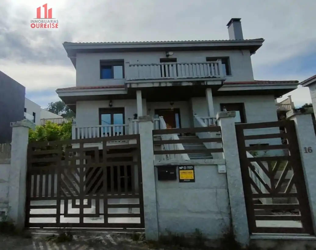 Exterior view of Houses for sale in Barbadás  with Heating, Private garden and Terrace