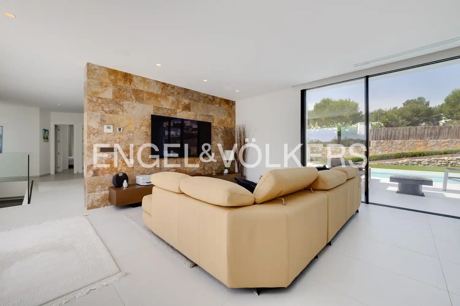 Sala de estar de Finca rústica en venta en Orihuela con Aire acondicionado, Calefacción y Jardín privado