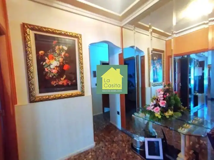 Piso en venta en Albacete con Jardín privado, Terraza y Trastero