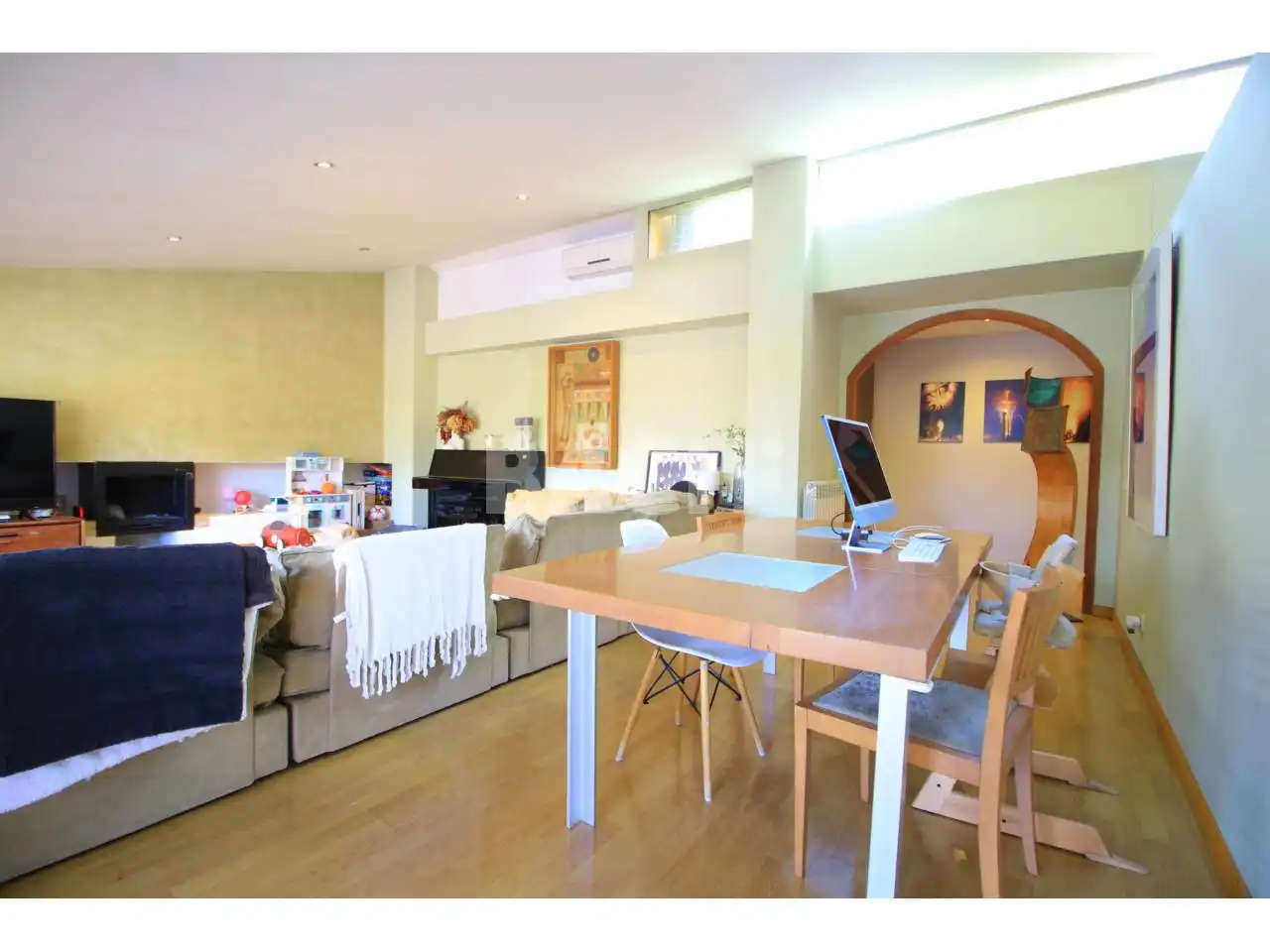 Sala de estar de Ático en venta en Vic con Aire acondicionado, Calefacción y Parquet