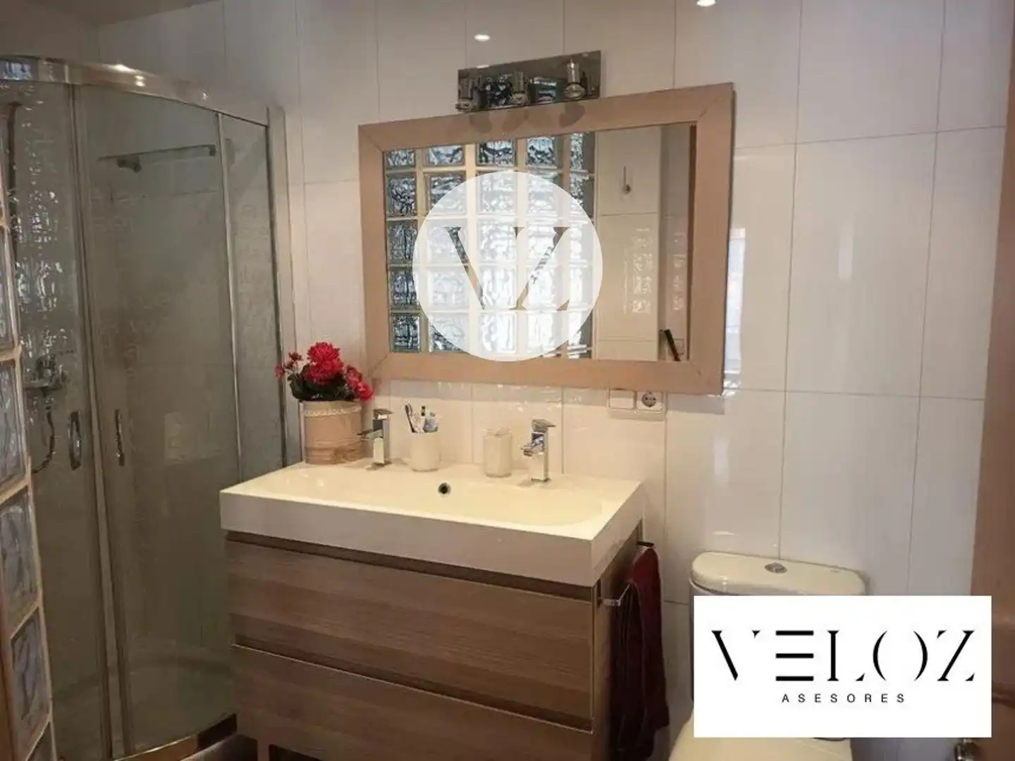 Badezimmer von Maisonette zur Miete in Salamanca mit Heizung und Waschmaschine