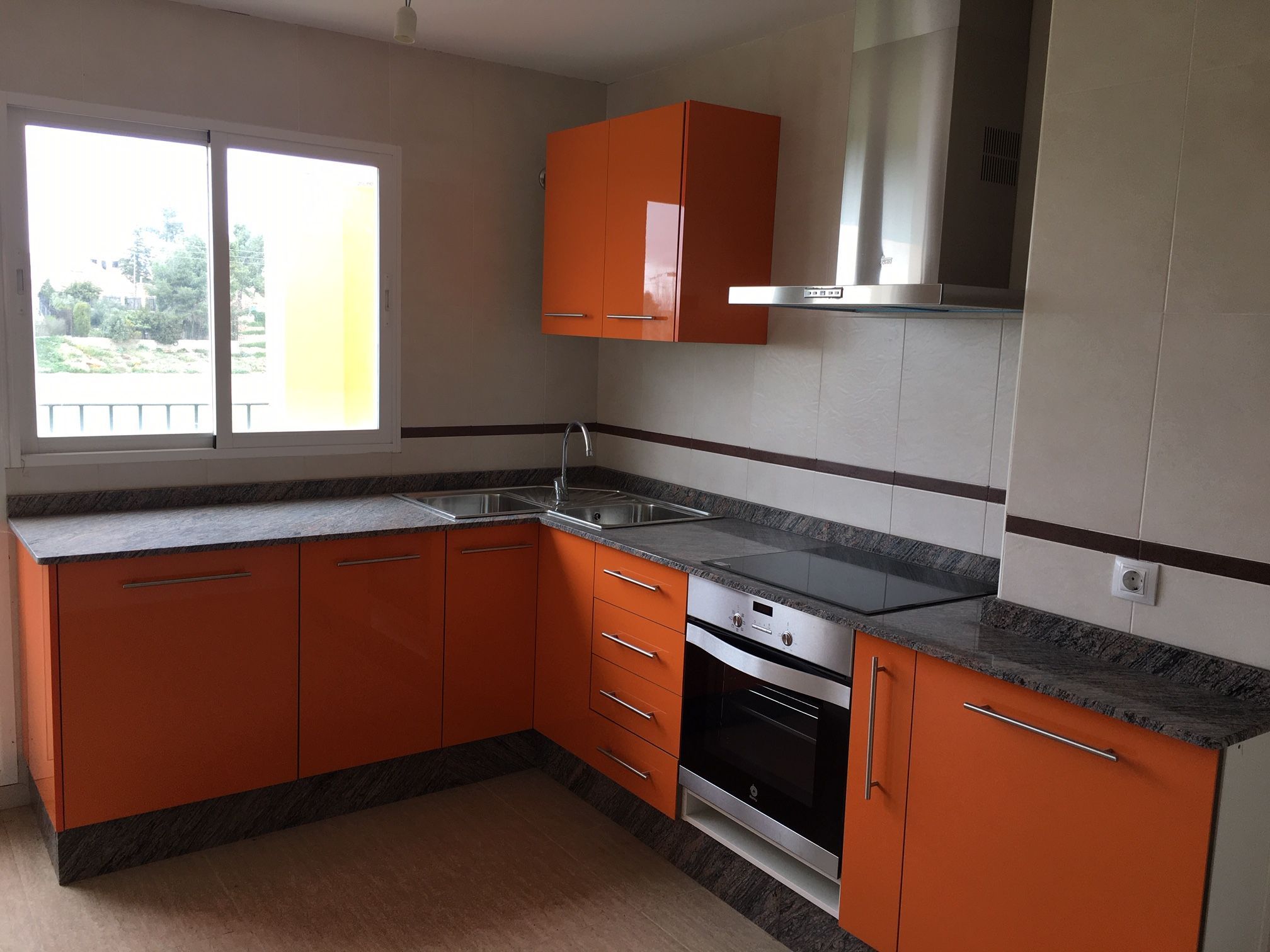 Cuina de Casa adosada en venda en Casas de Juan Núñez amb Terrassa i Balcó