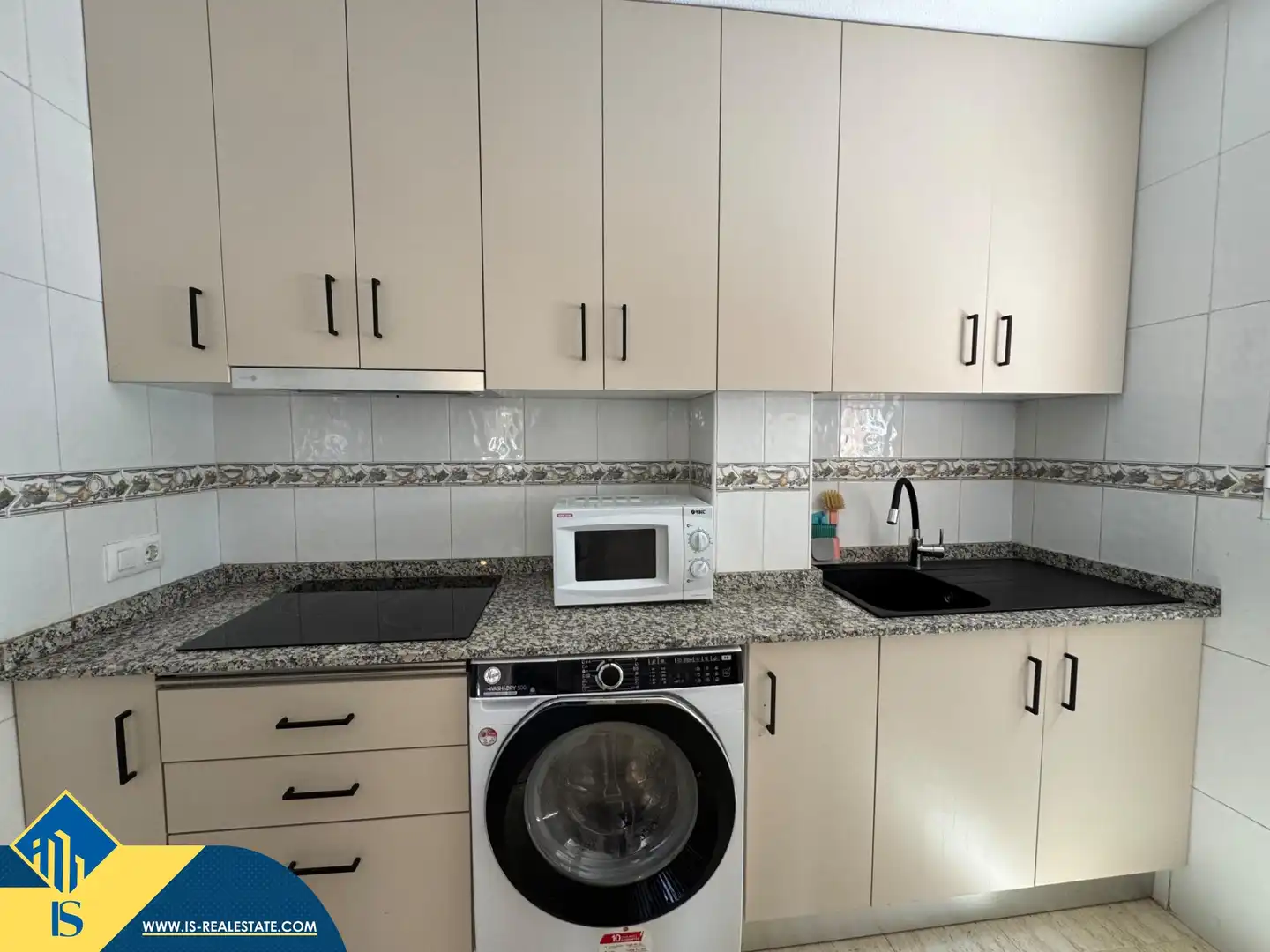 Cuina de Casa o xalet en venda en Torrevieja amb Aire condicionat, Terrassa i Traster