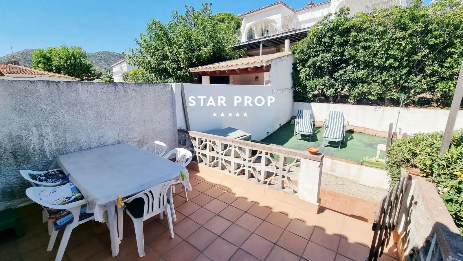 Vista exterior de Casa o xalet en venda en El Port de la Selva amb Terrassa, Traster i Forn