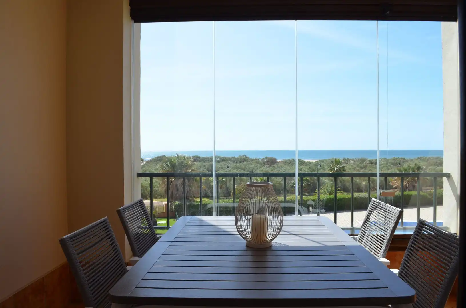 Terrasse von Wohnungen zum Verkauf in Ayamonte mit Klimaanlage, Terrasse und Abstellraum