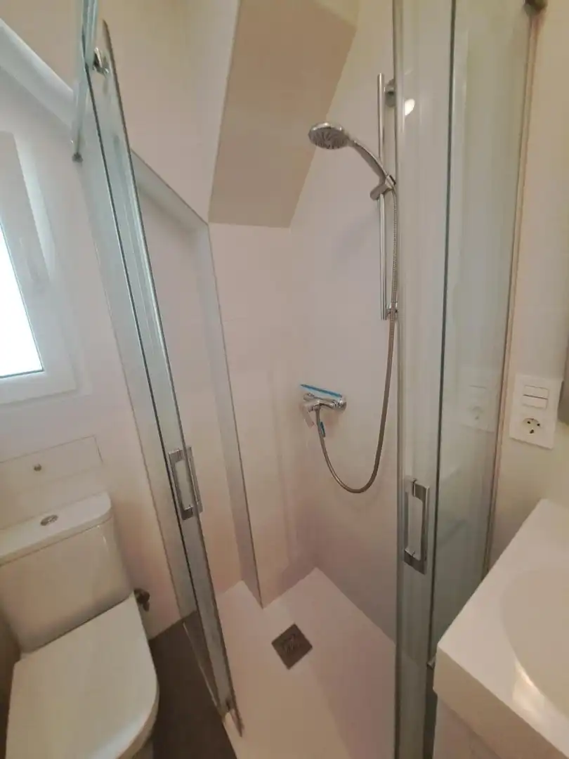 Bathroom of Flat for sale in Zaragoza  with Air Conditioner, Heating and Parquet flooring