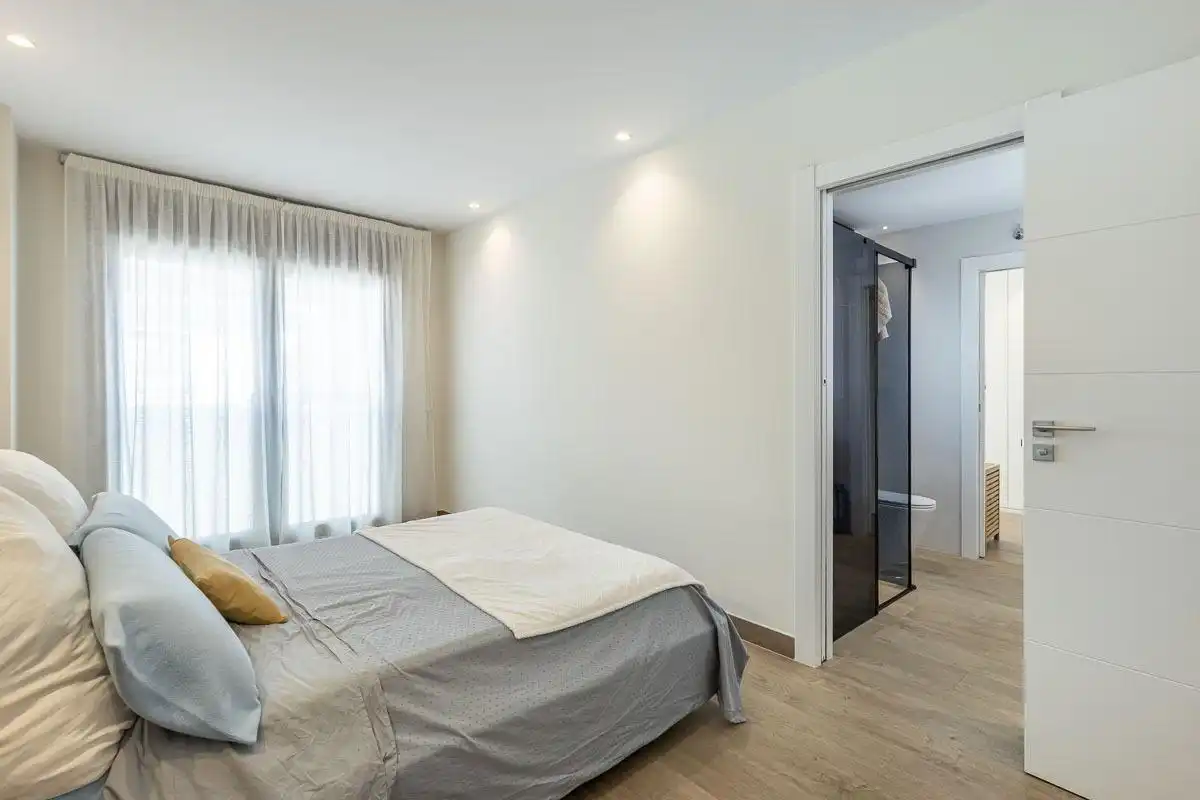 Schlafzimmer von Haus oder Chalet zum Verkauf in Albolote mit Klimaanlage, Heizung und Terrasse