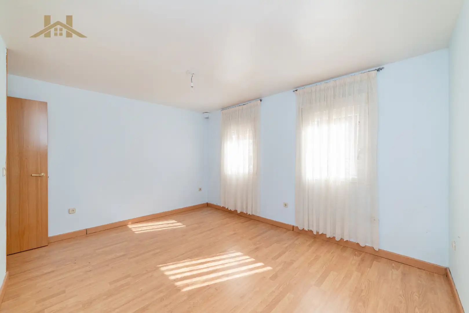 Bedroom of Flat for sale in Aranjuez  with Washing machine