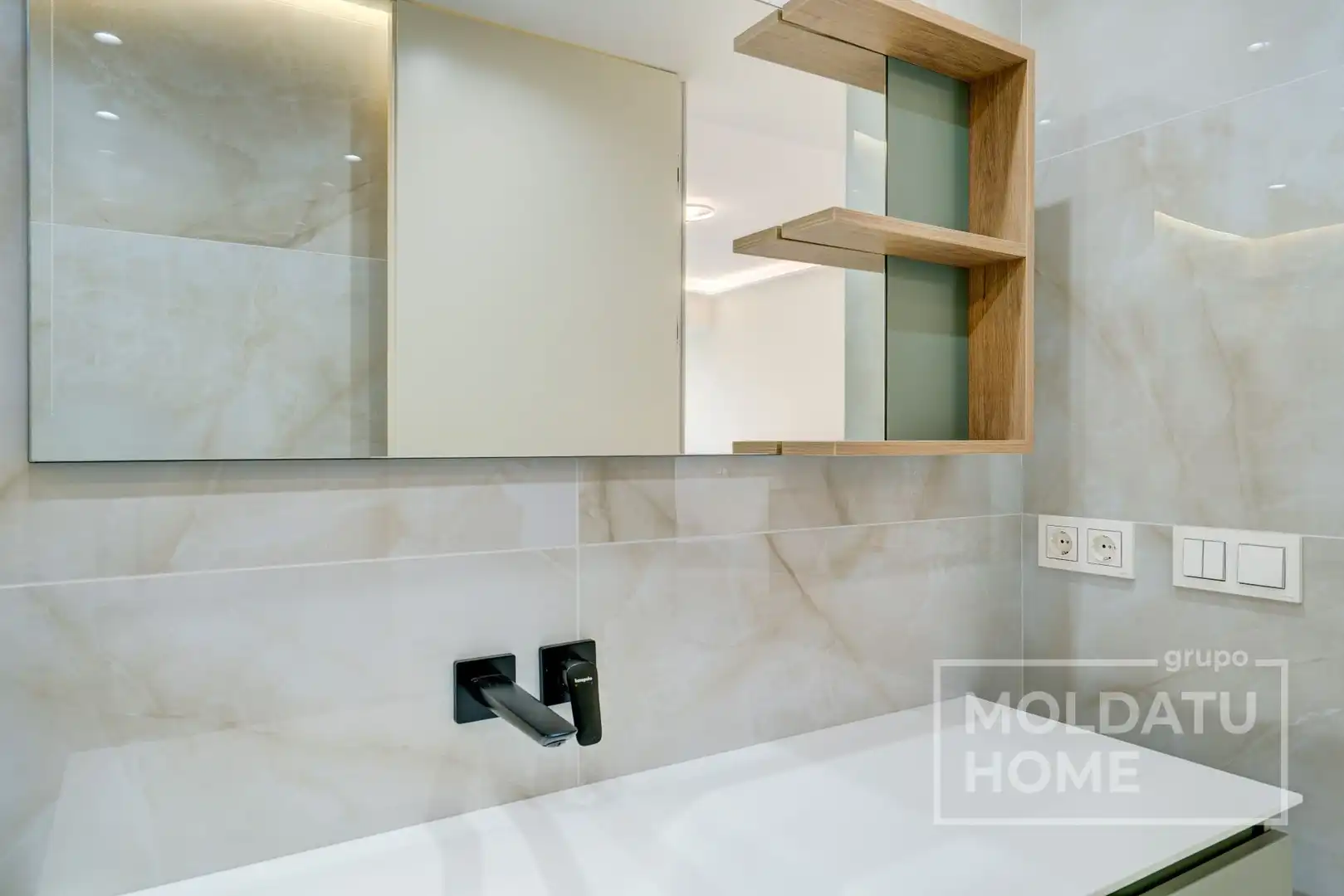 Baño de Apartamento en venta en Donostia - San Sebastián  con Aire acondicionado, Calefacción y Terraza