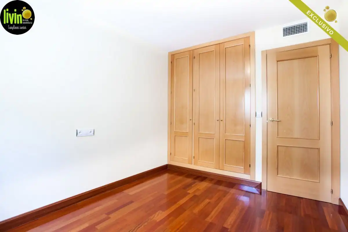 Bedroom of Flat for rent in Jaén  with Air Conditioner, Heating and Community pool