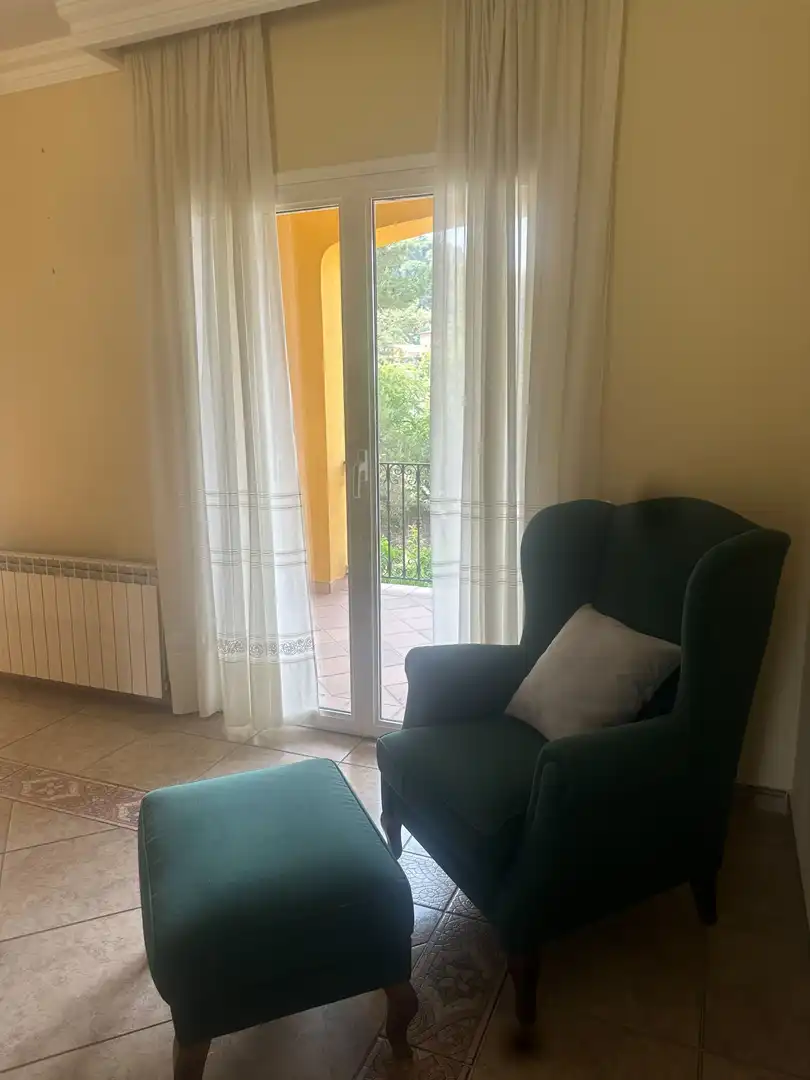 Sala de estar de Casa o chalet en venta en Montornès del Vallès con Aire acondicionado, Calefacción y Jardín privado