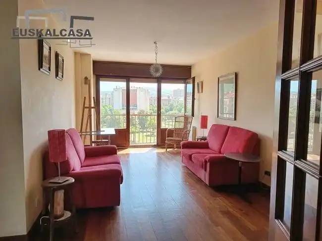 Vista exterior de Piso en venta en Bilbao  con Terraza y Trastero