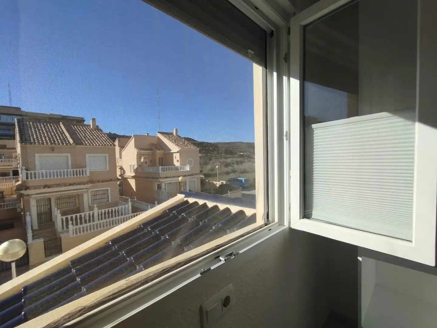 Vista exterior de Casa adosada en venta en Guardamar del Segura con Aire acondicionado, Calefacción y Amueblado