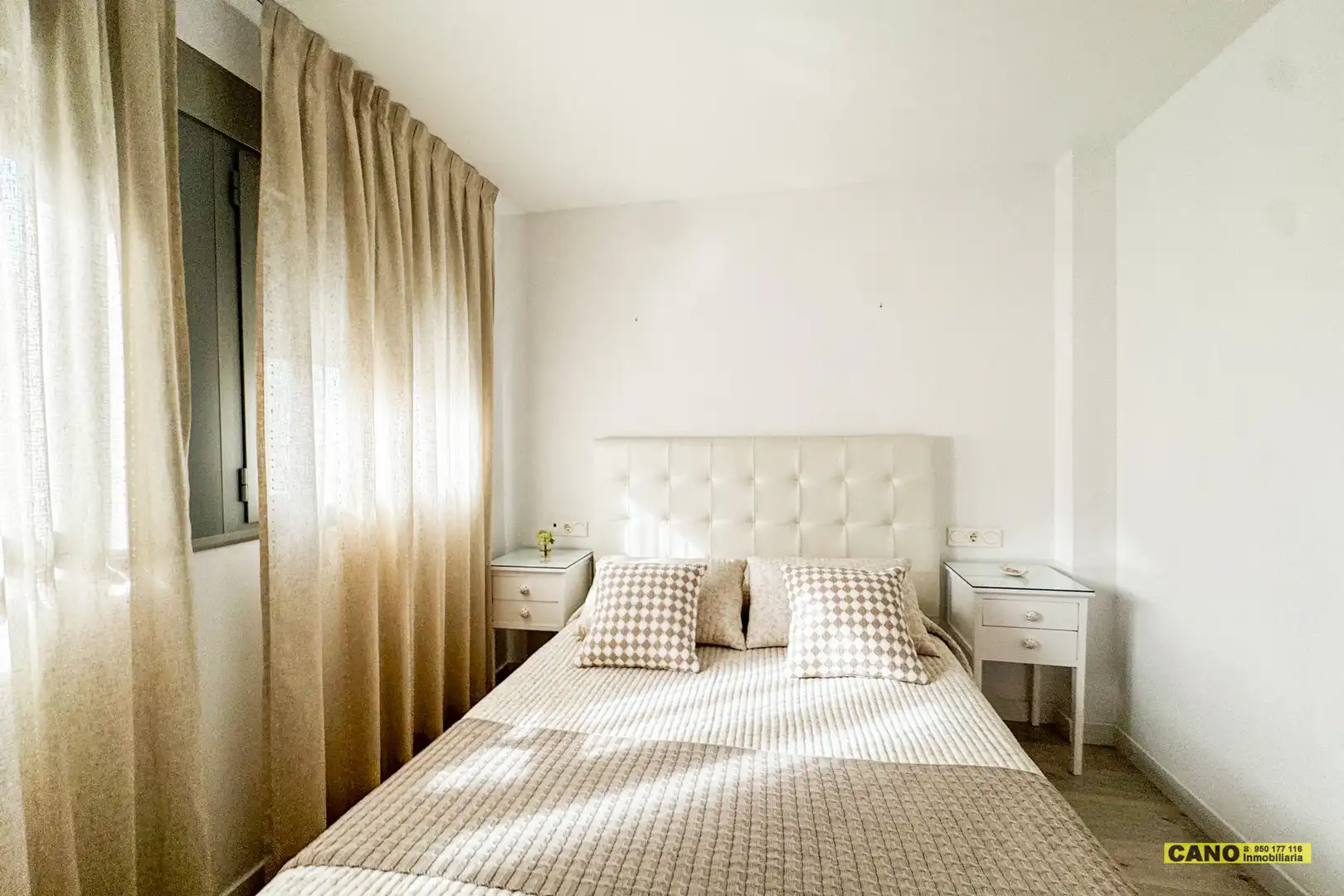 Habitación de Piso en venta en Almería con Aire acondicionado, Calefacción y Terraza