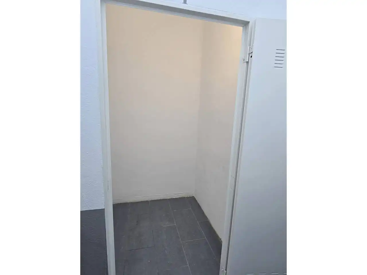 Storage room for rent in Valencia