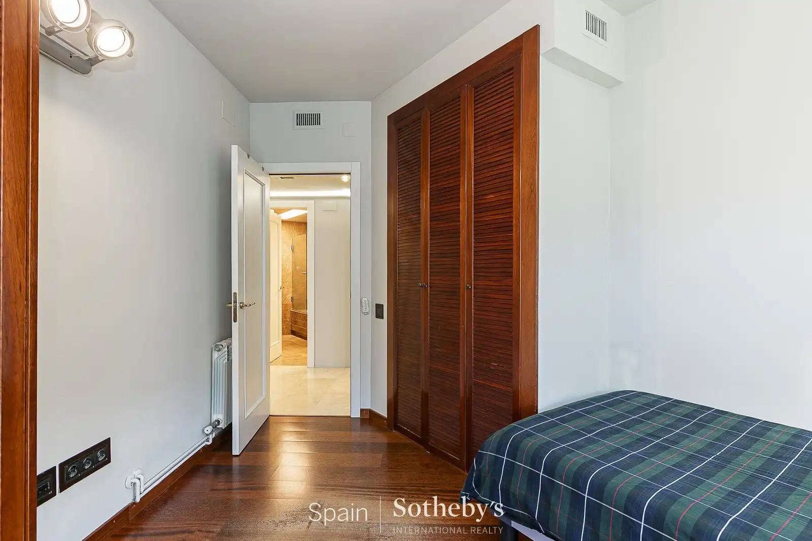 Apartments for sale in Sitges  with Air Conditioner, Storage room and Community pool
