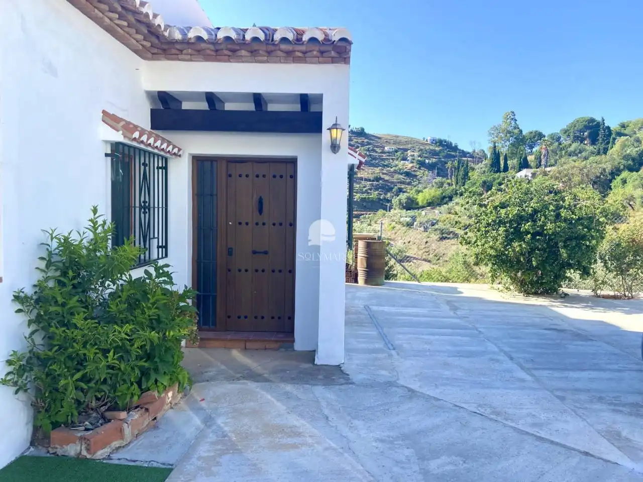 Vista exterior de Finca rústica de lloguer en Árchez amb Aire condicionat i Piscina