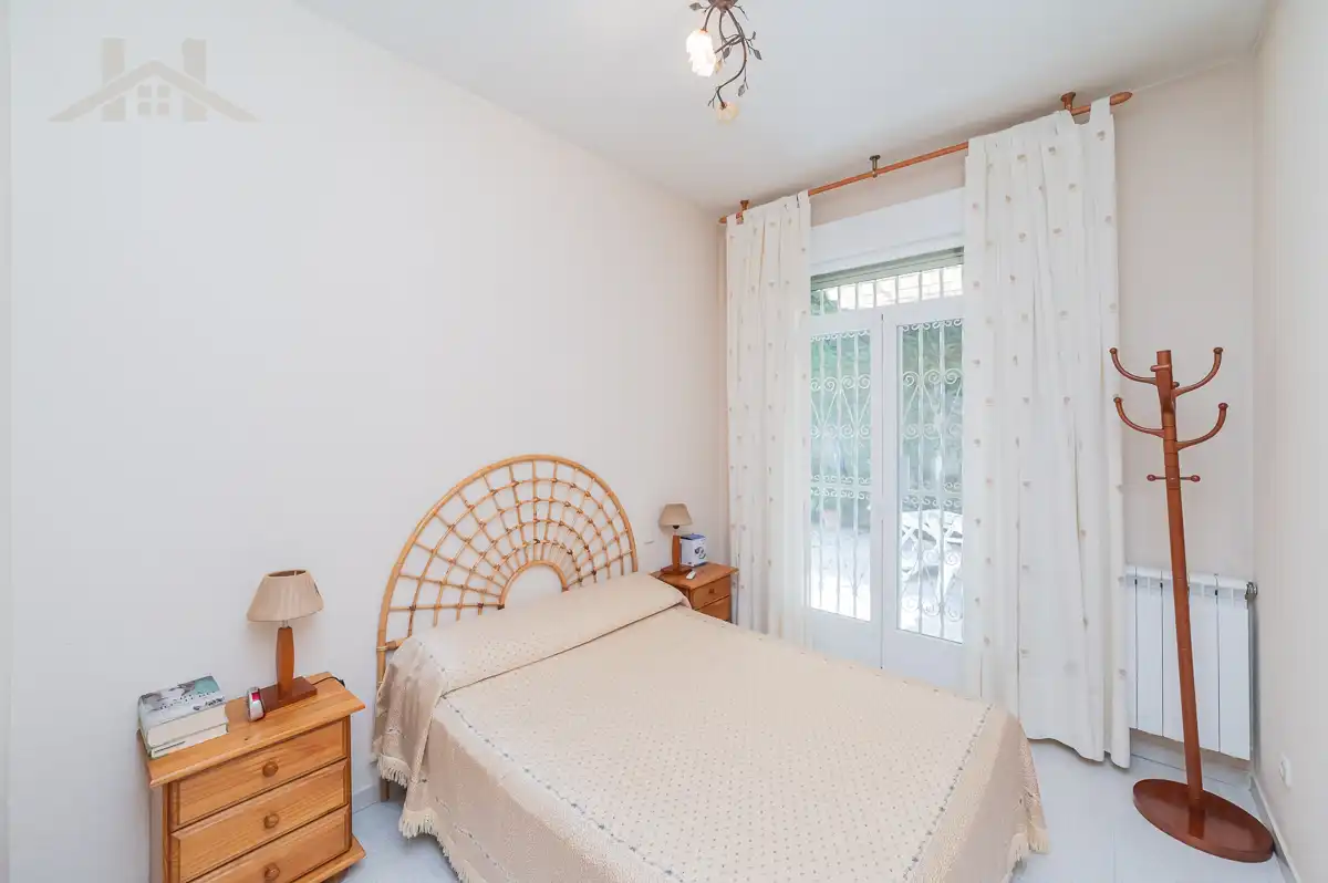 Bedroom of Houses for sale in Arroyomolinos (Madrid)  with Air Conditioner, Heating and Private garden