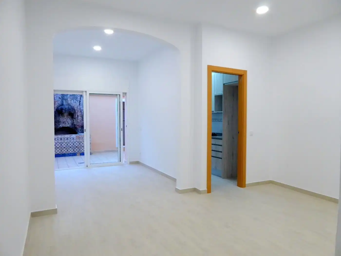 Planta baixa de lloguer a Passatge Santa Magdalena, 10, Centre