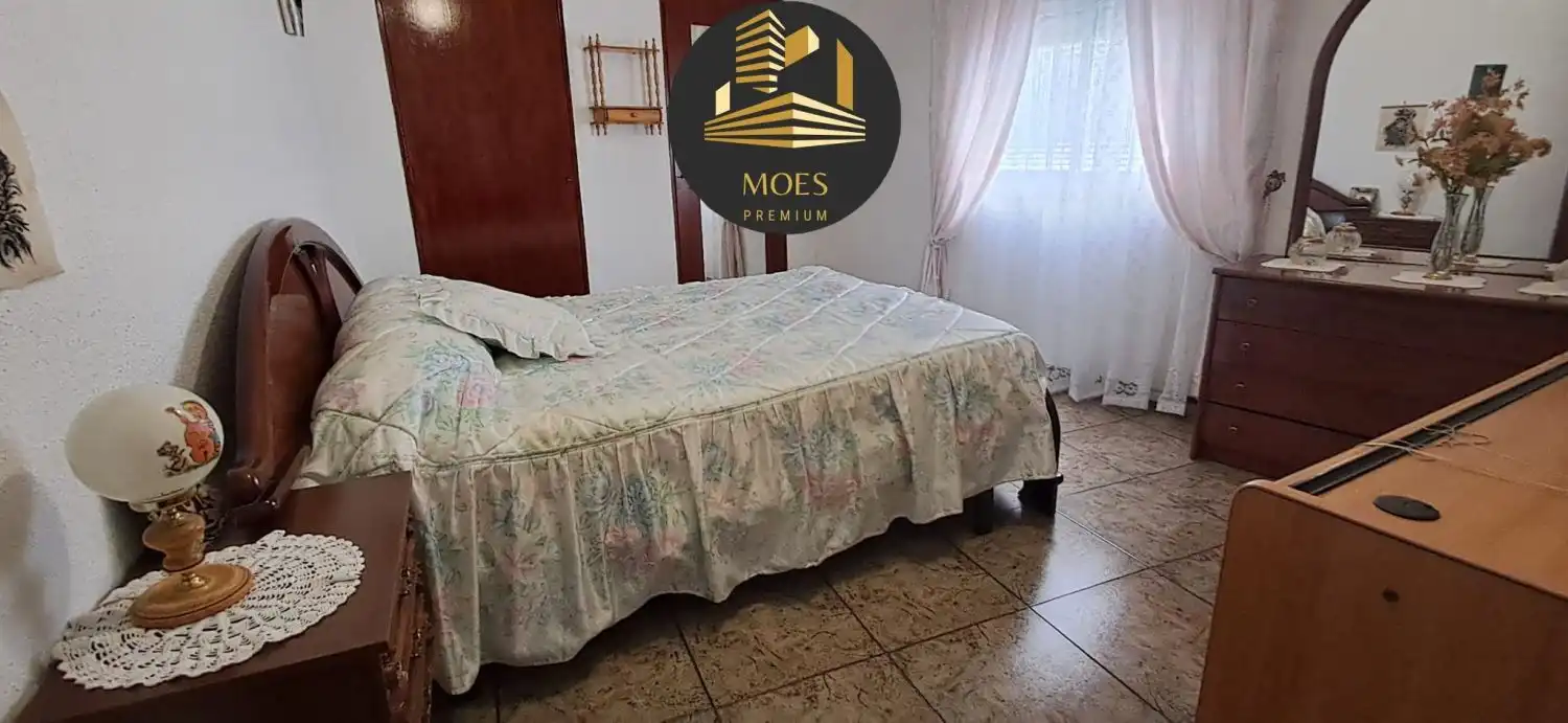 Dormitori de Pis en venda en Jaén amb Aire condicionat i Balcó
