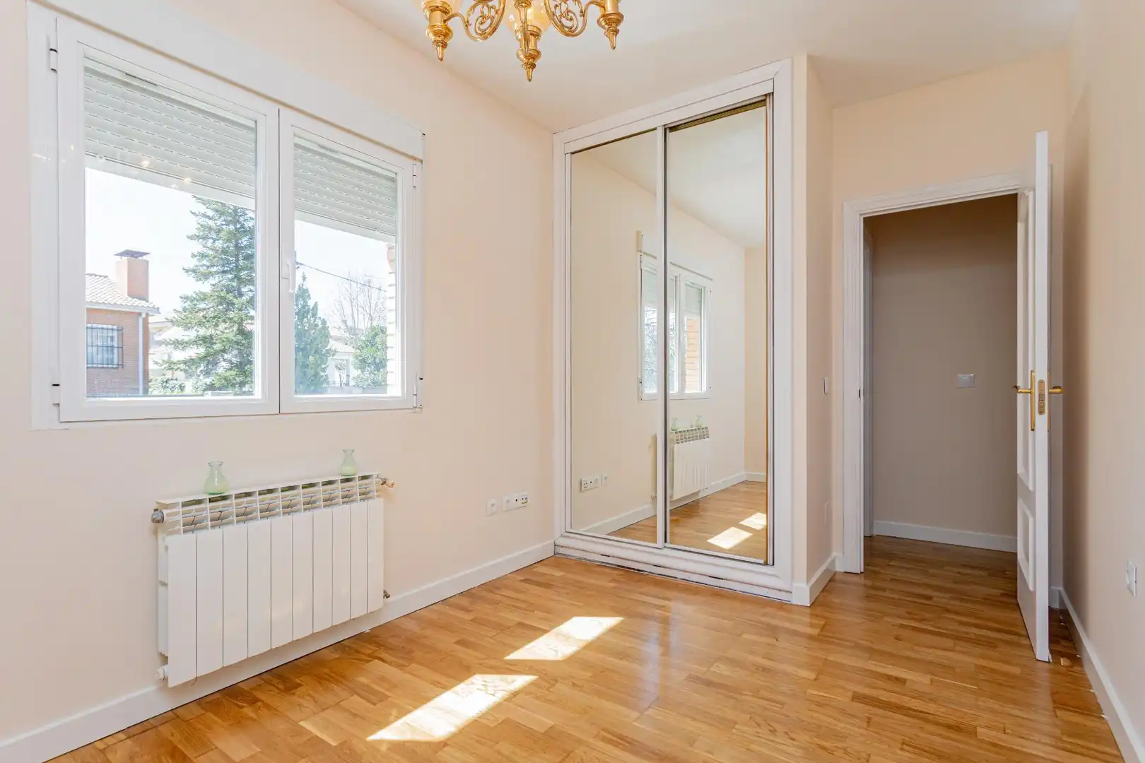 Bedroom of Houses for sale in Guadalix de la Sierra  with Heating, Terrace and Swimming Pool