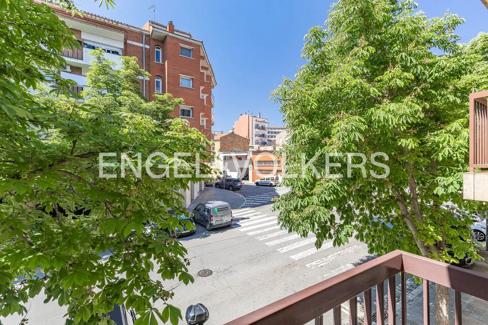 Vista exterior de Piso en venta en Manresa con Aire acondicionado, Calefacción y Jardín privado