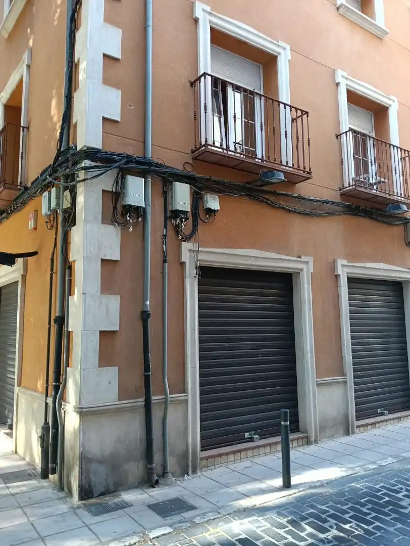Vista exterior de Local de alquiler en Xàtiva