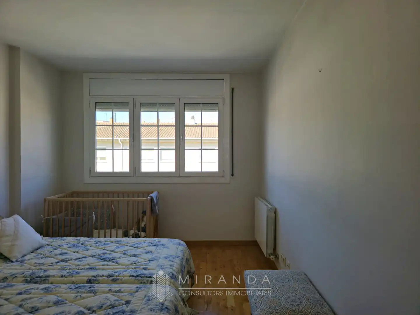 Habitación de Casa adosada en venta en Granollers con Aire acondicionado, Calefacción y Jardín privado