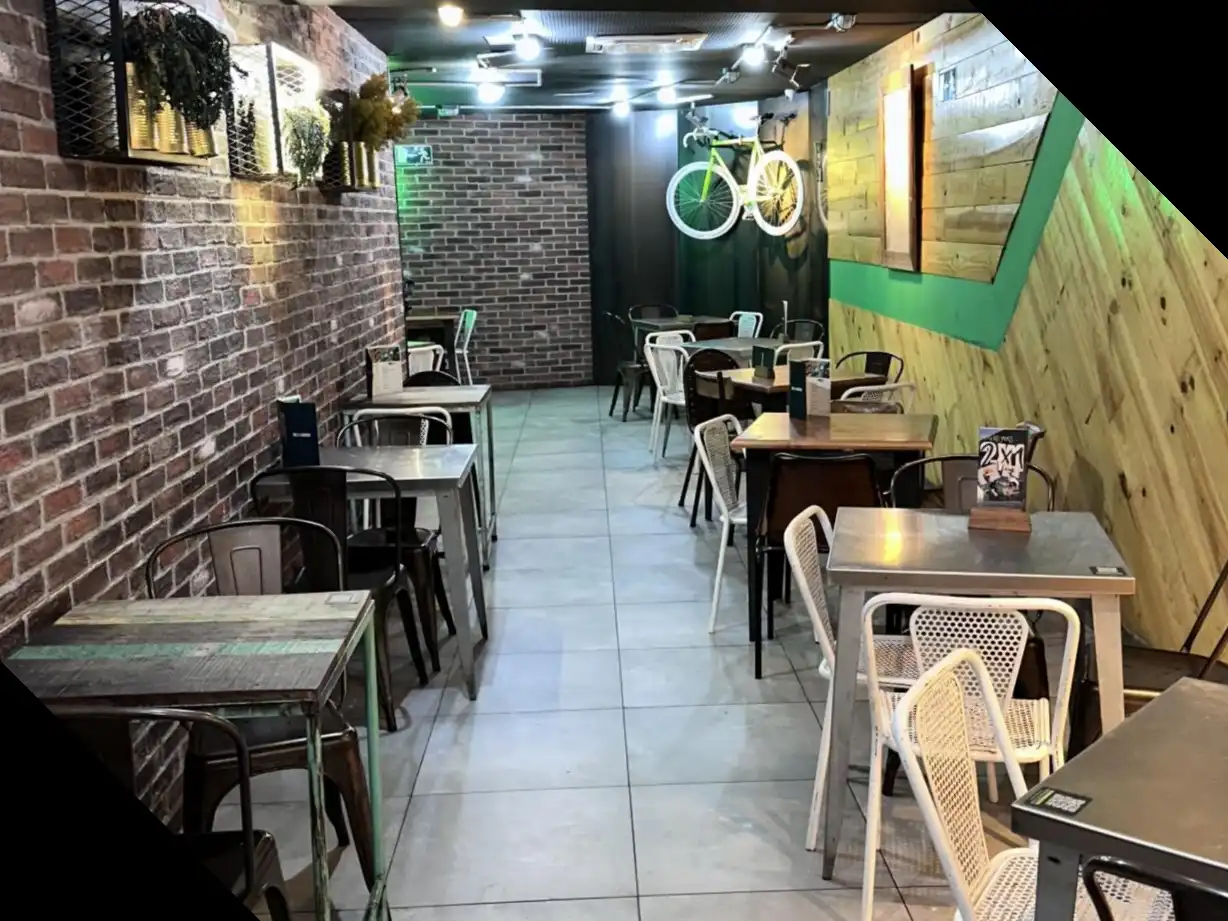 Business premises for transfer in Sants - Montjuïc