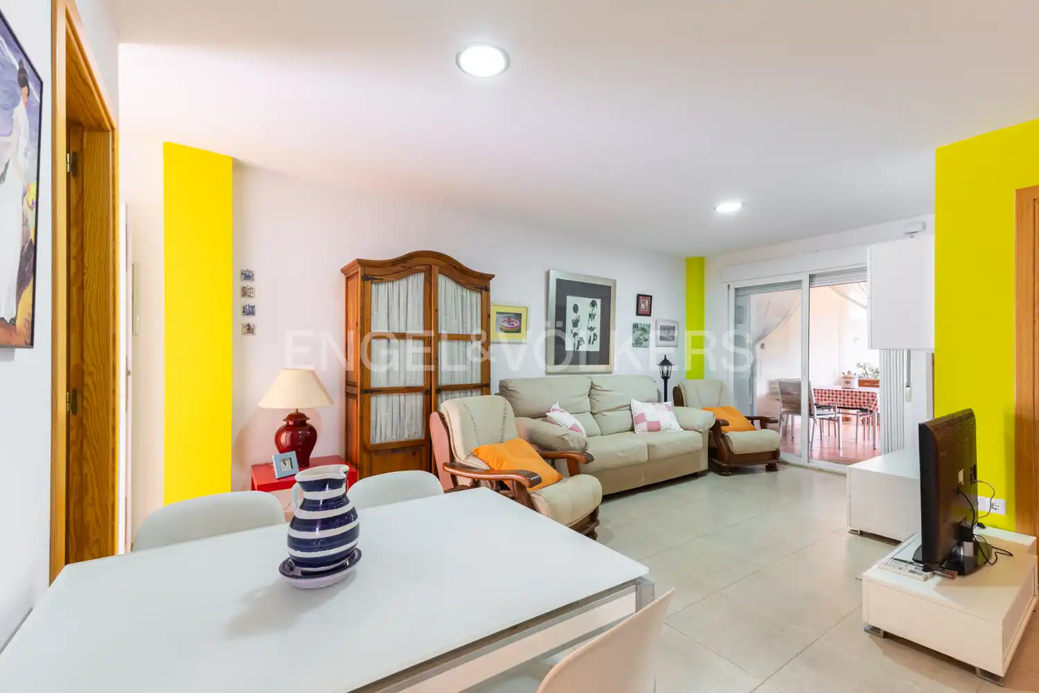 Sala d'estar de Pis en venda en Oropesa del Mar / Orpesa amb Aire condicionat, Calefacció i Jardí privat