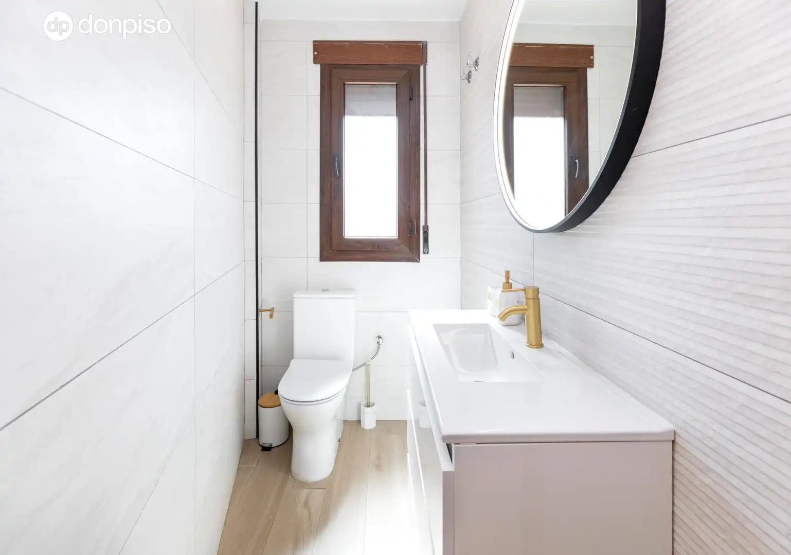 Bathroom of Attic for sale in Gójar  with Air Conditioner, Heating and Terrace