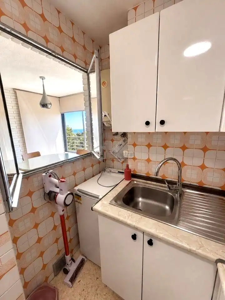Kitchen of Flat for rent in Benidorm  with Terrace and Community pool