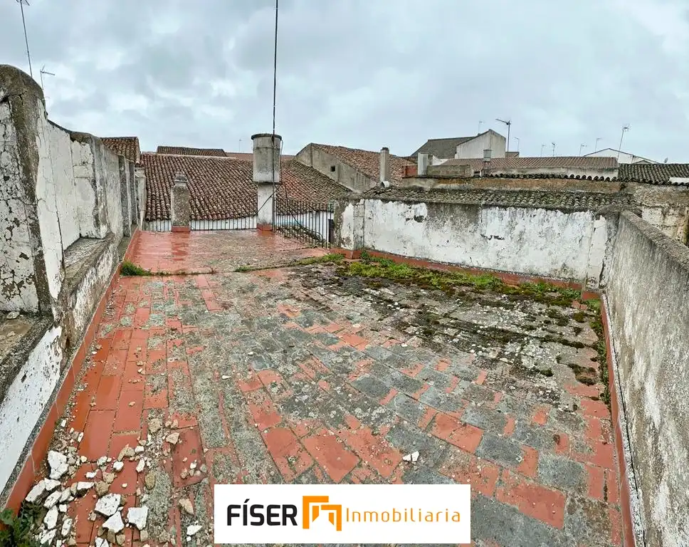 Vista exterior de Casa o xalet en venda en Medina de las Torres