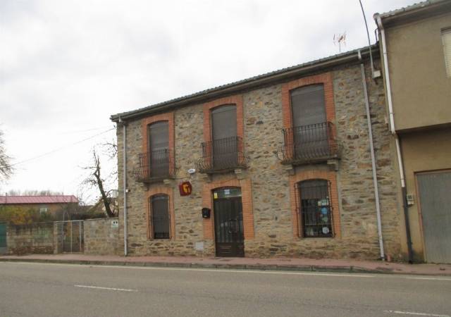 Piso en Venta en Castrocalbón