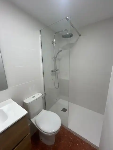 Baño de Piso en venta en Tarragona con Aire acondicionado