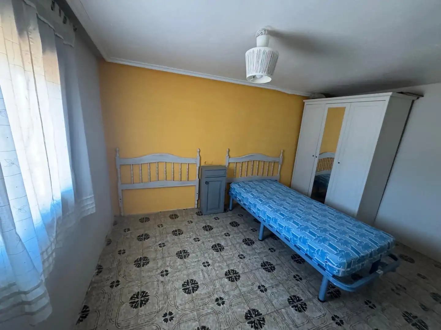 Bedroom of Houses for sale in Brea de Aragón