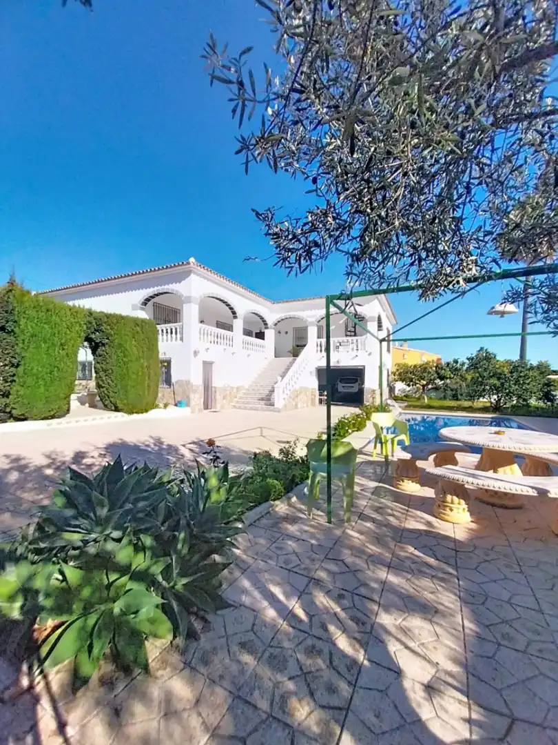 Exterior view of Houses for sale in L'Alfàs del Pi  with Air Conditioner, Heating and Private garden