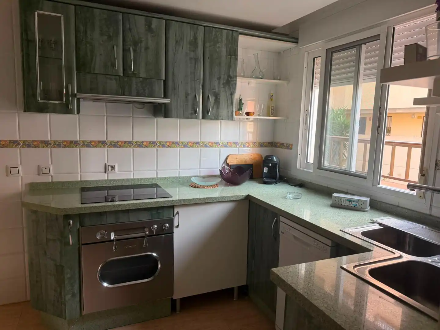 Cocina de Apartamento de alquiler en El Ejido con Aire acondicionado y Amueblado