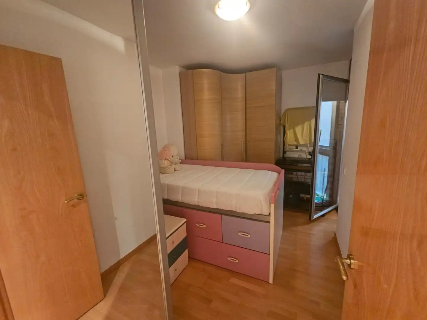Schlafzimmer von Wohnungen zum Verkauf in Lleida mit Klimaanlage, Heizung und Balkon
