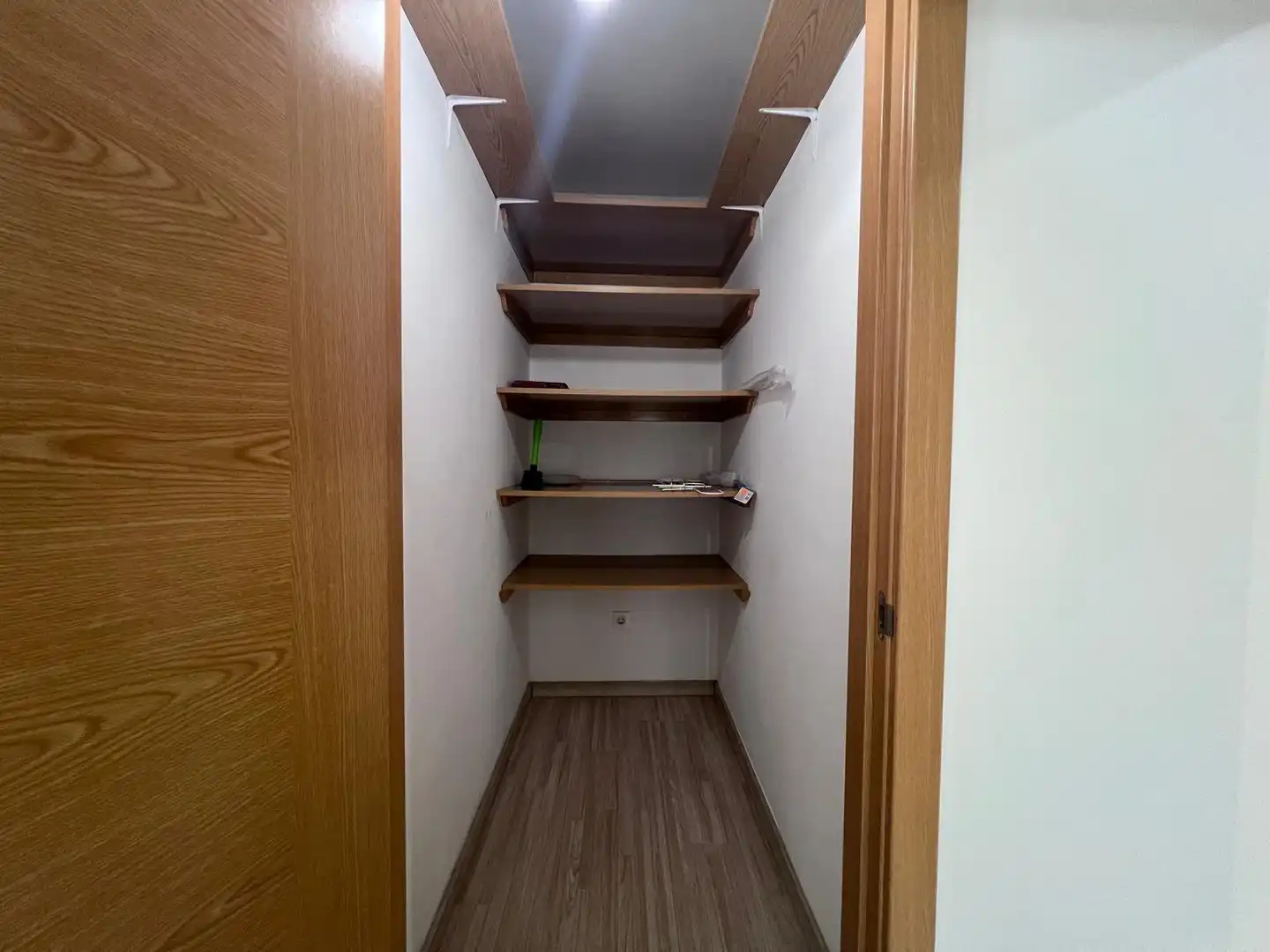 Piso de alquiler en Oviedo  con Calefacción, Terraza y Trastero