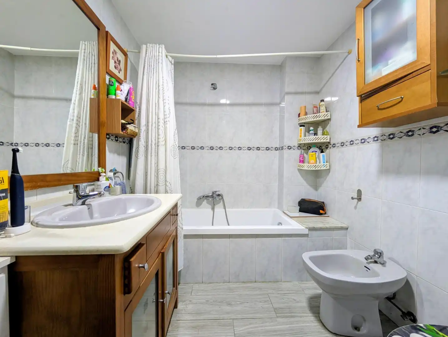 Bathroom of Flat for sale in Paiporta  with Air Conditioner, Terrace and Storage room