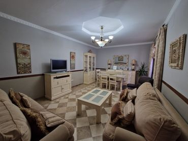 Maison avec balcon à vendre à Lora del Río