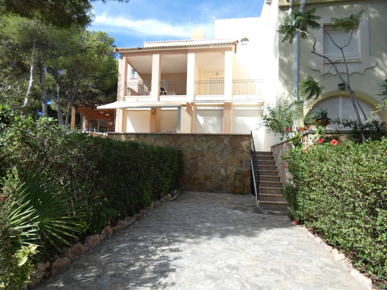 Vista exterior de Casa o xalet en venda en Peñíscola / Peníscola amb Jardí privat, Terrassa i Piscina comunitària