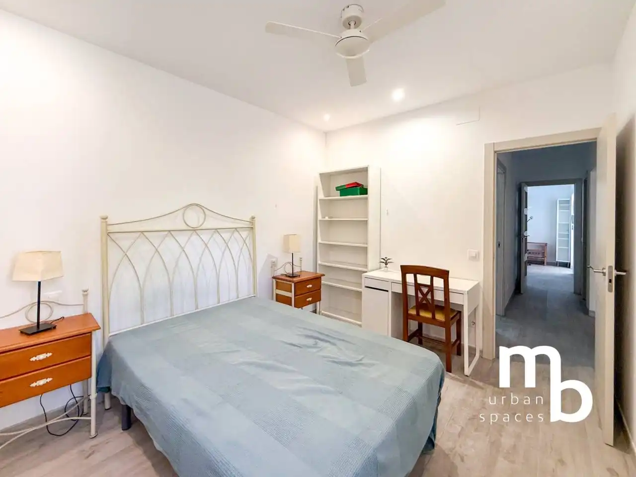 Schlafzimmer von Wohnung zur Miete in Madrid mit Klimaanlage, Heizung und Möbliert