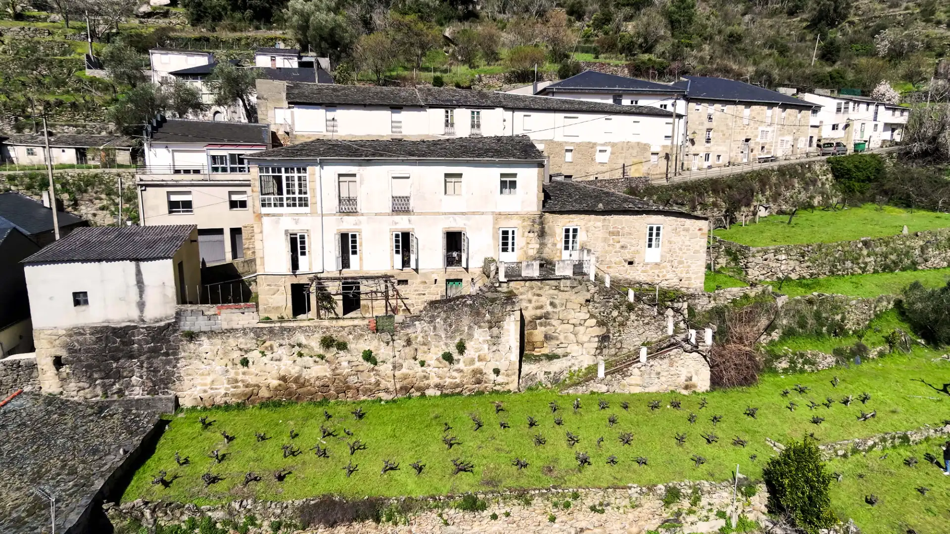 Außenansicht von Country house zum Verkauf in O Bolo  mit Privatgarten, Terrasse und Möbliert